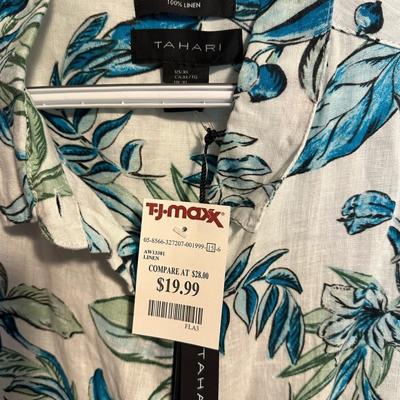 Tahari blouse from T.J.Maxx.new with tags. - Picture 2 of 3